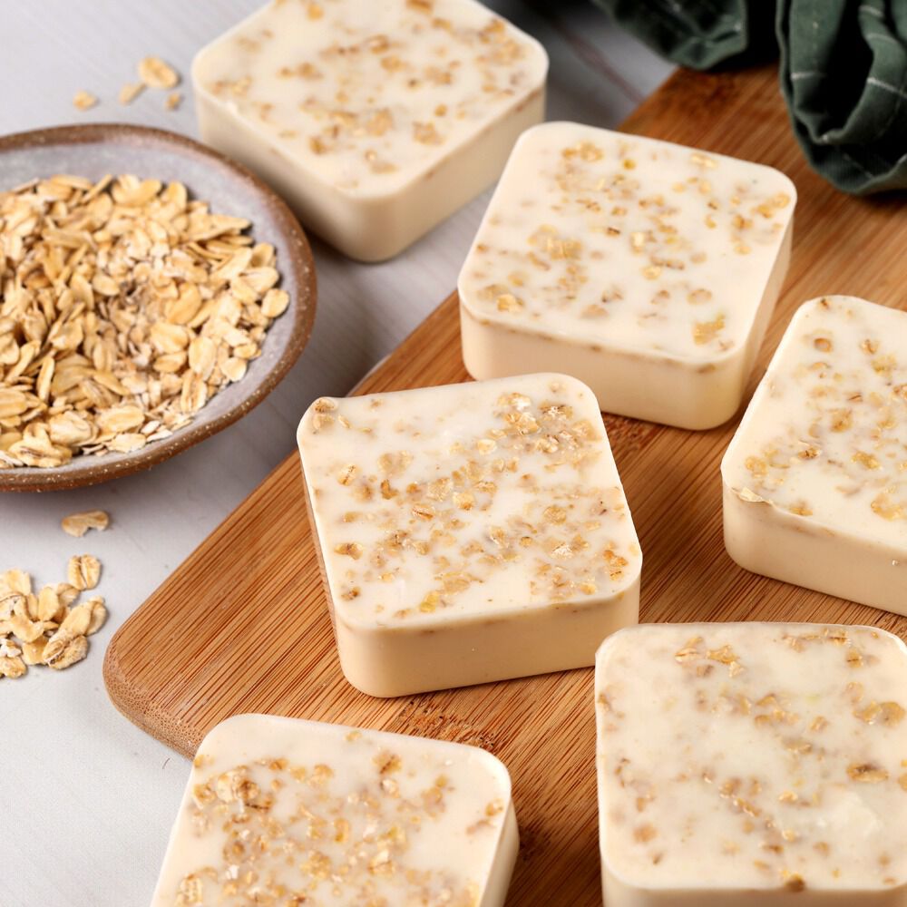 Melt and Pour Honey Oatmeal Soap Recipe With Pink Clay