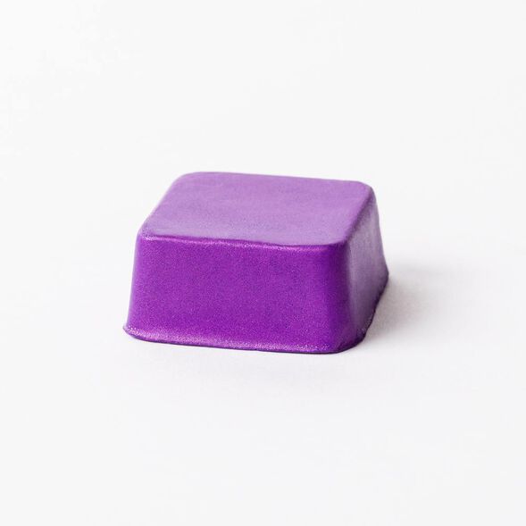 Queen&#39;s Purple Color Block for Soap Making
