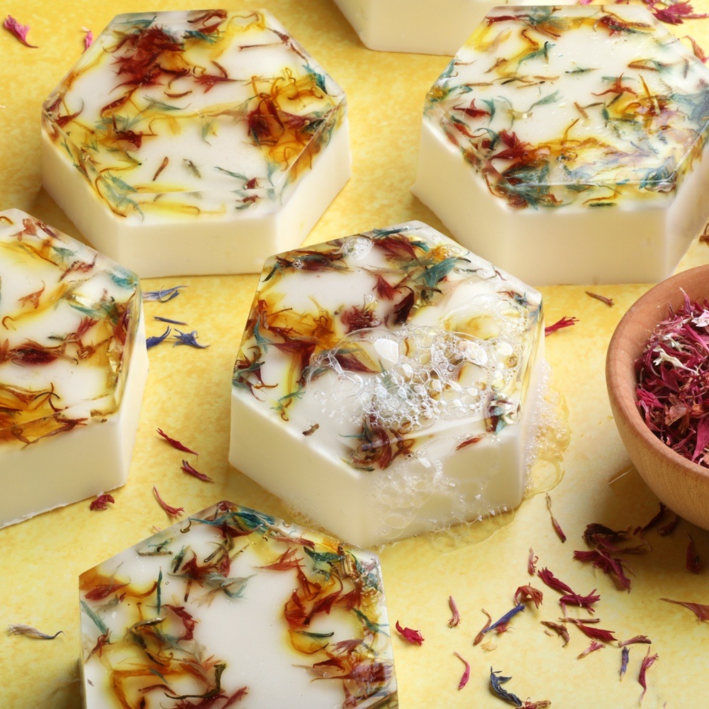 wildflower shea soap kit | bramble berry
