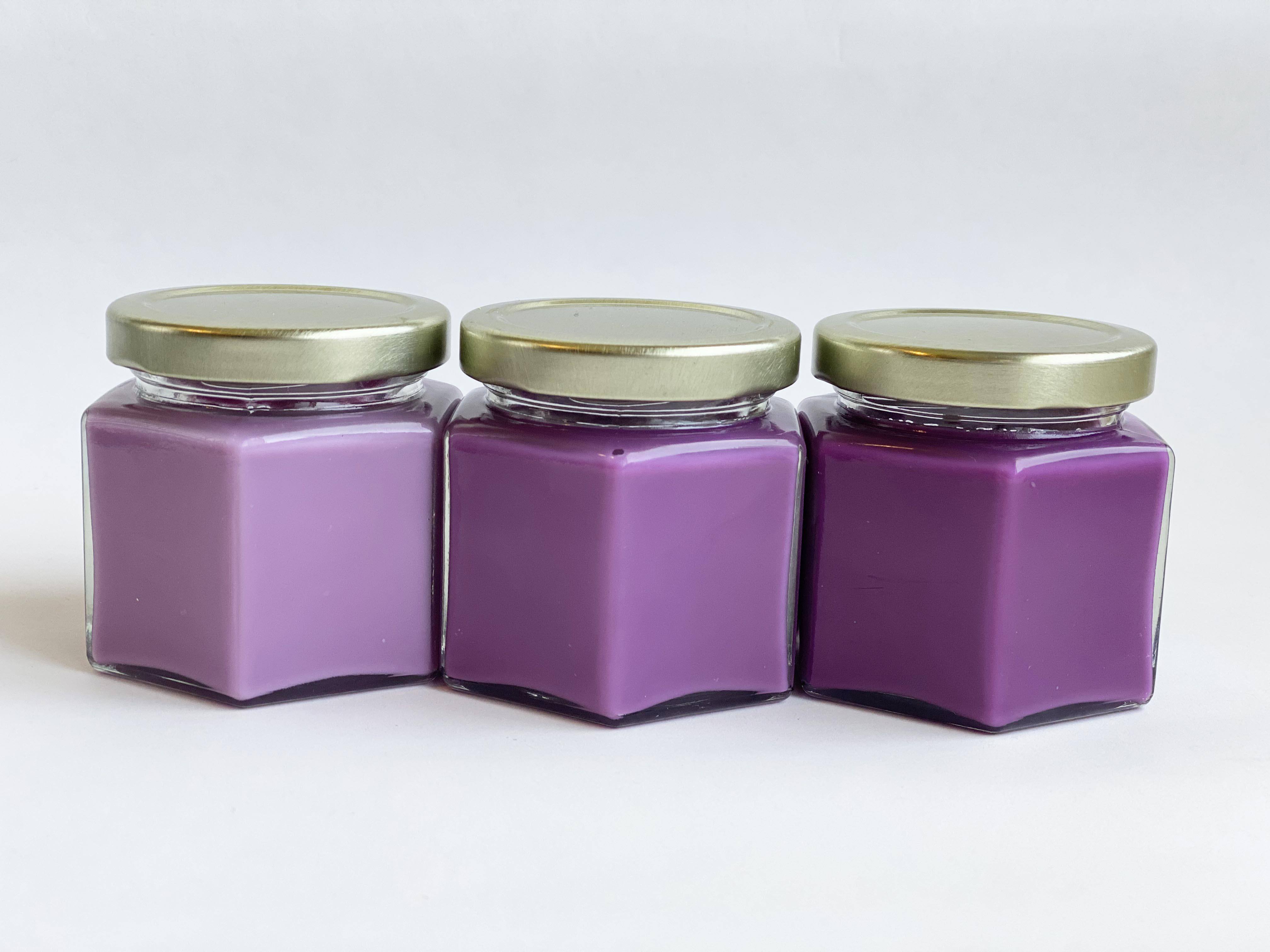 wax dye flakes in candles | Bramble Berry