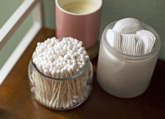 Upcycled jars with cotton swabs | Bramble Berry