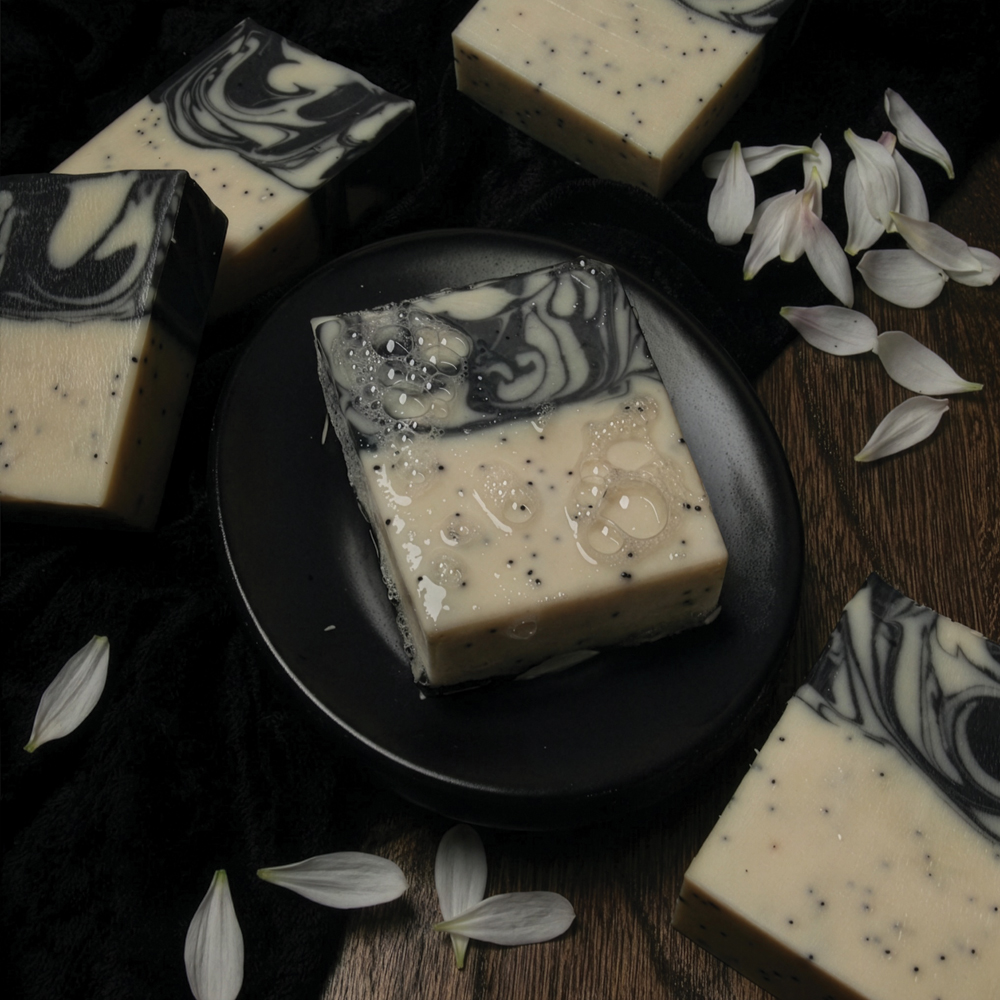 Smoked Magnolia Soap Project image number null
